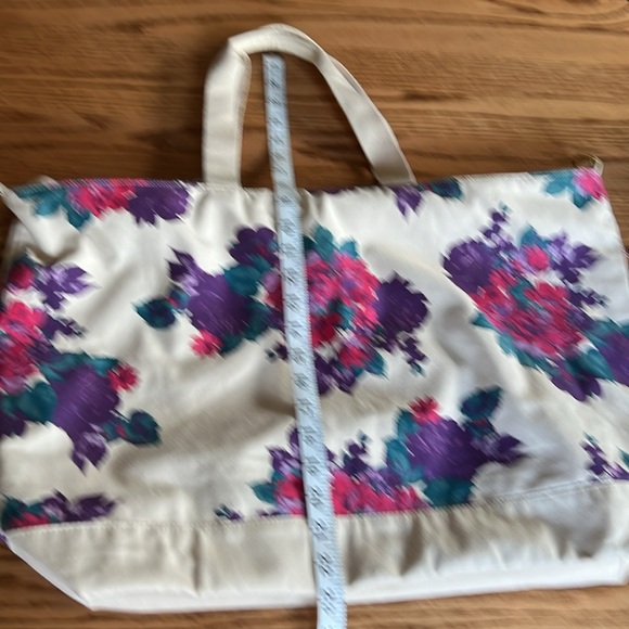 Soft Surroundings canvas bag - Picture 3 of 4
